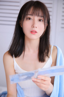 军训白色吊带